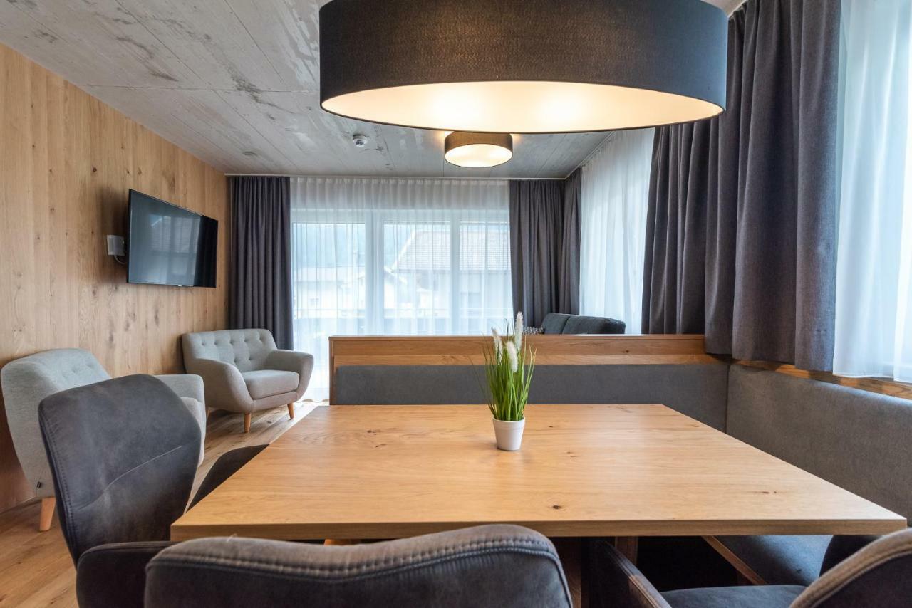 A Casa Elegance Apartment แลงเงนเฟลด์ ภายนอก รูปภาพ