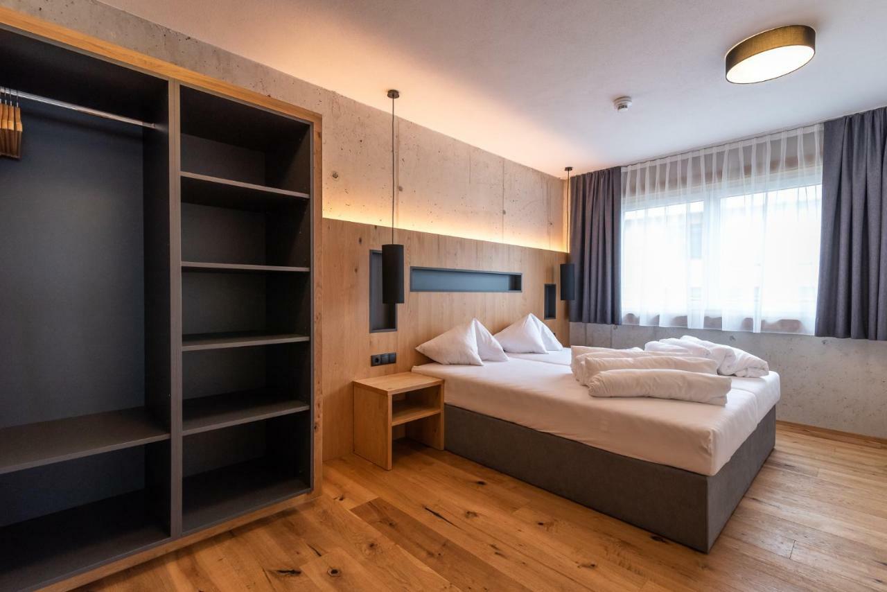 A Casa Elegance Apartment แลงเงนเฟลด์ ภายนอก รูปภาพ